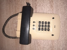 telefon-učiteljica Karmen