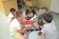 Utrinki z delavnic Popestrimo šolo - maj in junij